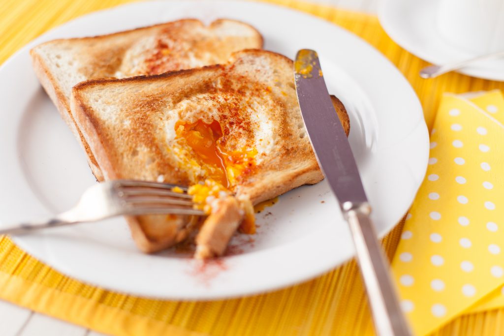 Egg in the middle; egg recipe