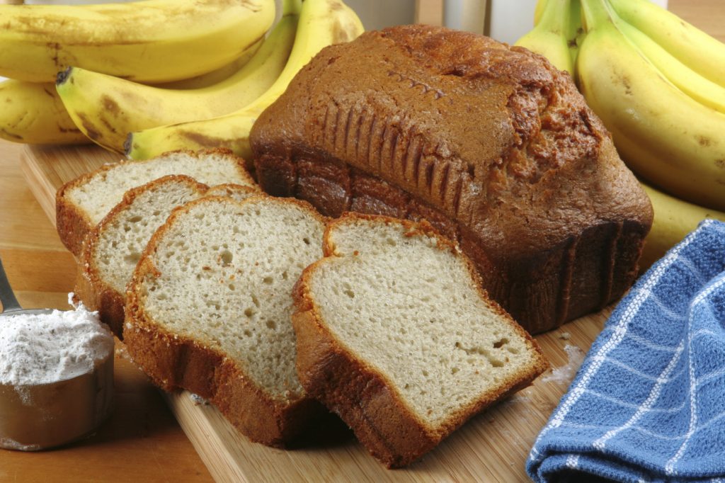 banana cake; banana bread