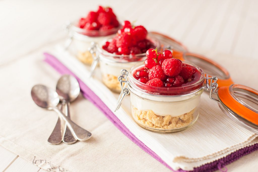 easy peasy berry cheesecake