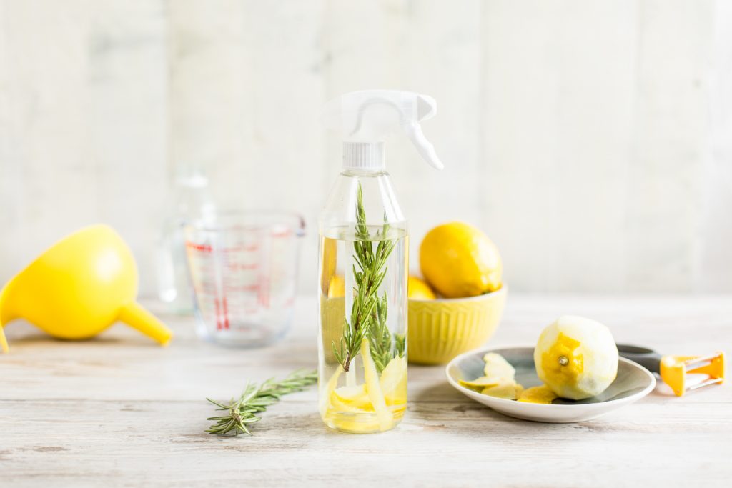 Vinegar Cleaner_I Love Cooking, www.ilovecooking.ie, diy hacks, vinegar, 5 ways to clean with vinegar