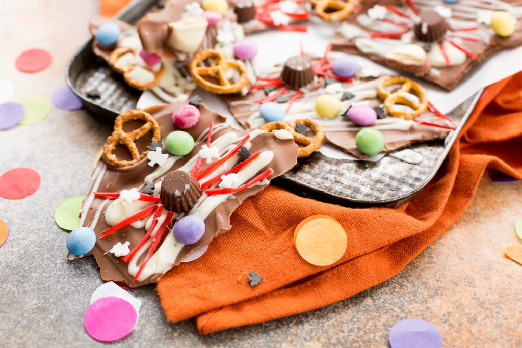 Halloween Chocolate Bark, I Love Cooking